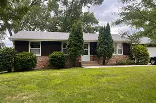 6909 Valley Pl, Crystal, MN 55427 - Photo 1