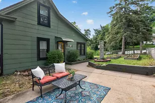 517 Sidney St E, Saint Paul, MN 55107 - Photo 1