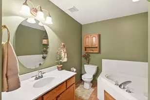 893 Marnie Cir S, Maplewood, MN 55119 - Photo 19