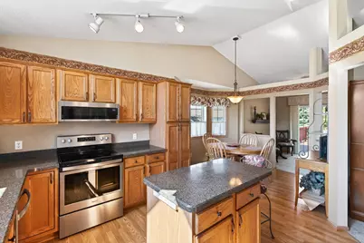 893 Marnie Circle S, Maplewood, MN 55119 - Photo 15