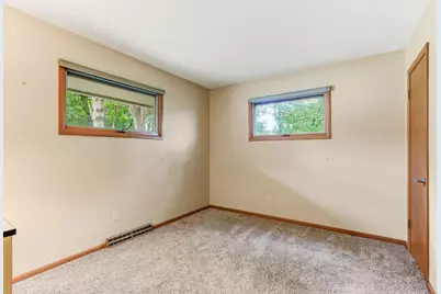 12800 Hilltop Road, Burnsville, MN 55337 - Photo 9