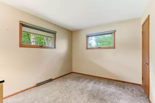 12800 Hilltop Rd, Burnsville, MN 55337 - Photo 9
