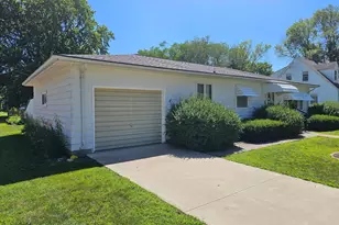 507 S Elm St, Lamberton, MN 56152 - Photo 3