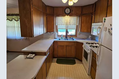 507 S Elm Street, Lamberton, MN 56152 - Photo 5