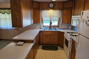 507 S Elm St, Lamberton, MN 56152 - Photo 5