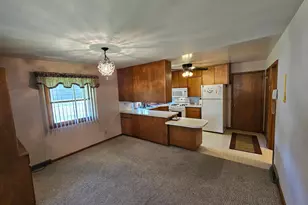 507 S Elm St, Lamberton, MN 56152 - Photo 7