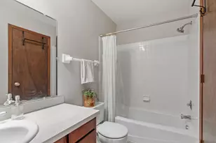 4656 Ridge Cliff Dr, Eagan, MN 55122 - Photo 13
