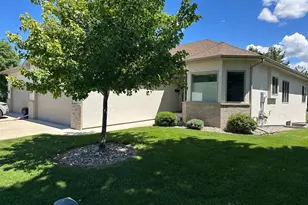 469 Roundhouse St, Shakopee, MN 55379 - Photo 1