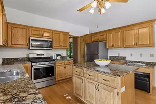 8641 Terraceview Ln N, Maple Grove, MN 55311 - Photo 7