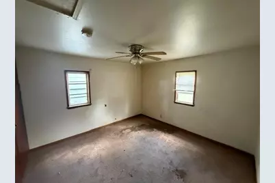 522 E 2nd Street N, Truman, MN 56088 - Photo 9