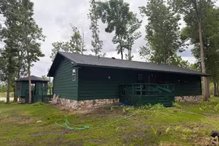 210 Oak Rd, Warroad, MN 56763 - Photo 3