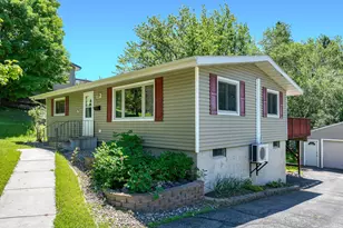 128 Hubbell St, Duluth, MN 55803 - Photo 29