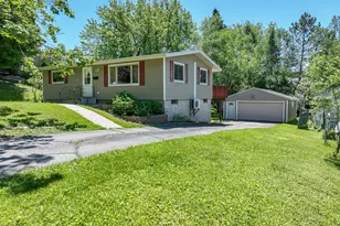 128 Hubbell St, Duluth, MN 55803 - Photo 1