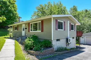 128 Hubbell St, Duluth, MN 55803 - Photo 29