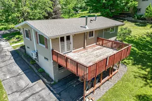 128 Hubbell St, Duluth, MN 55803 - Photo 3