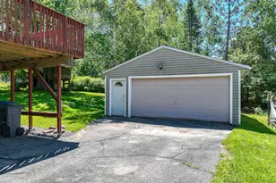 128 Hubbell St, Duluth, MN 55803 - Photo 31