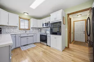 3921 5th St S, Moorhead, MN 56560 - Photo 9