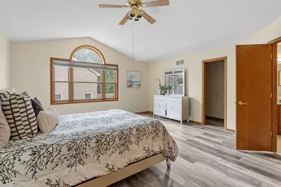 547 Abbey Way, Mendota Heights, MN 55120 - Photo 31