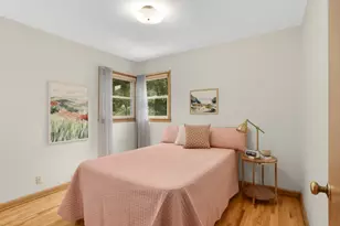 539 Frontenac Pl, Saint Paul, MN 55104 - Photo 13