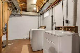 539 Frontenac Pl, Saint Paul, MN 55104 - Photo 21