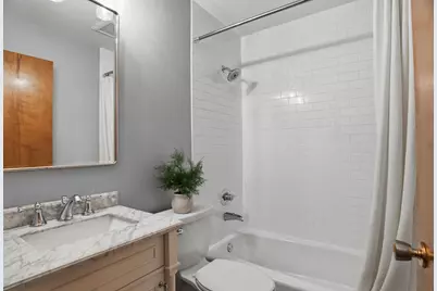 8516 Rich Avenue S, Bloomington, MN 55437 - Photo 9