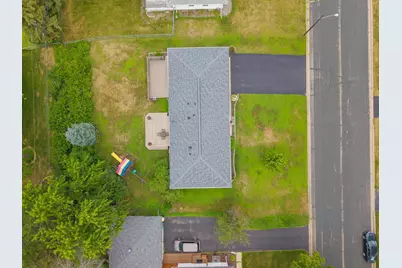 8516 Rich Avenue S, Bloomington, MN 55437 - Photo 29