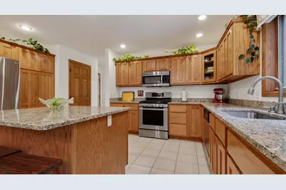 1224 Red Maple Ridge, Eau Claire, WI 54703 - Photo 5