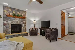 1224 Red Maple Ridge, Eau Claire, WI 54703 - Photo 3