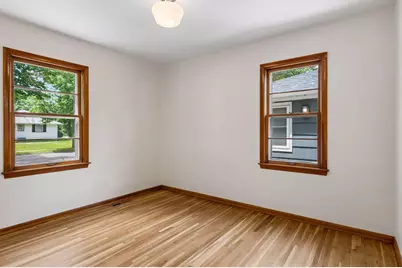 4954 Logan Avenue N, Minneapolis, MN 55430 - Photo 9