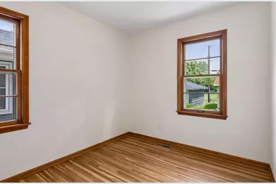 4954 Logan Avenue N, Minneapolis, MN 55430 - Photo 11