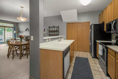 15634 Garnet Way #21, Apple Valley, MN 55124 - Photo 11