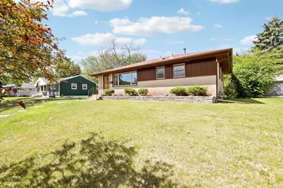 3609 Violet Avenue N, Brooklyn Center, MN 55429 - Photo 3