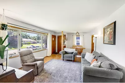 3609 Violet Avenue N, Brooklyn Center, MN 55429 - Photo 5