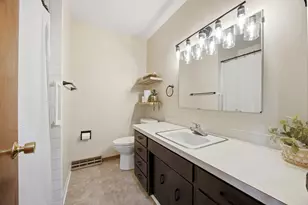 2844 Hickory St N, Fargo, ND 58102 - Photo 27