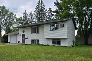 602 1st Ave SE, Little Falls, MN 56345 - Photo 1