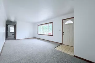 1145 Herbert St, Saint Paul, MN 55106 - Photo 3