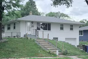 1145 Herbert St, Saint Paul, MN 55106 - Photo 1