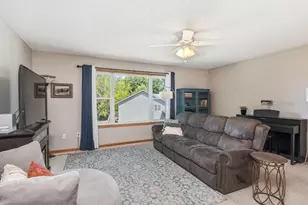 950 Oak Ct, Waconia, MN 55387 - Photo 11