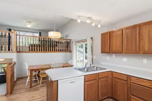 950 Oak Ct, Waconia, MN 55387 - Photo 7