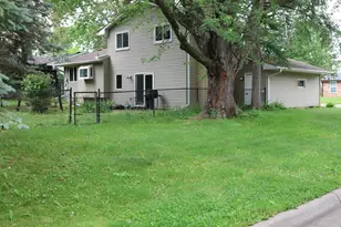 1081 Cedarwood Dr, Woodbury, MN 55125 - Photo 5