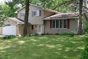 1081 Cedarwood Dr, Woodbury, MN 55125 - Photo 3