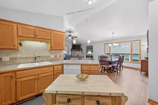5026 Grenadier Ave N, Oakdale, MN 55128 - Photo 17