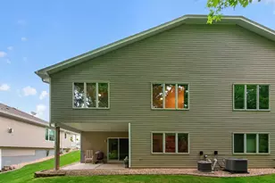 5026 Grenadier Ave N, Oakdale, MN 55128 - Photo 55