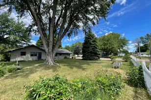403 S Paffrath Ave, Springfield, MN 56087 - Photo 5