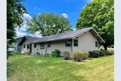 403 S Paffrath Avenue, Springfield, MN 56087 - Photo 3