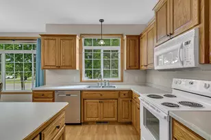 1012 Cory Ln, Saint Cloud, MN 56303 - Photo 7