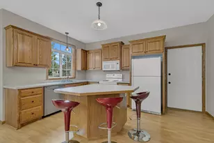 1012 Cory Ln, Saint Cloud, MN 56303 - Photo 5