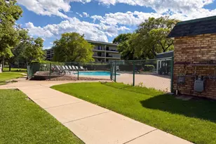 10511 Cedar Lake Rd, Hopkins, MN 55305 - Photo 19