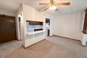 10511 Cedar Lake Rd, Hopkins, MN 55305 - Photo 7