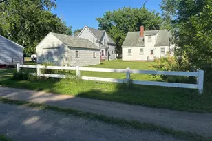 307 11th St N, Benson, MN 56215 - Photo 25